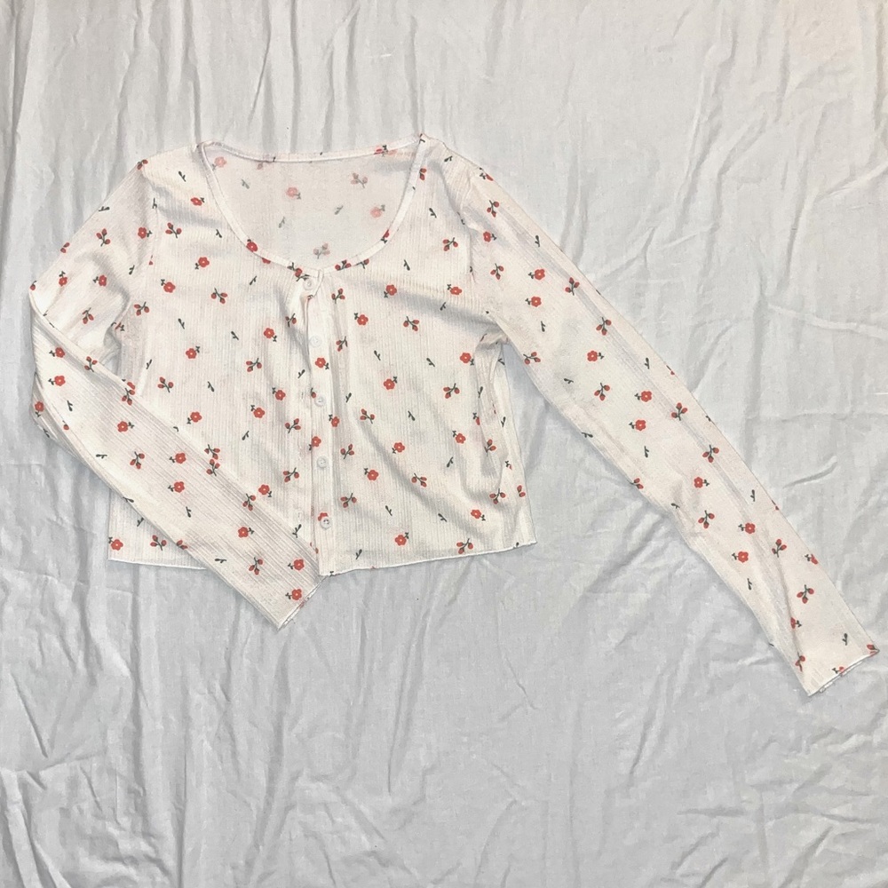 SHEIN White Floral Blouse